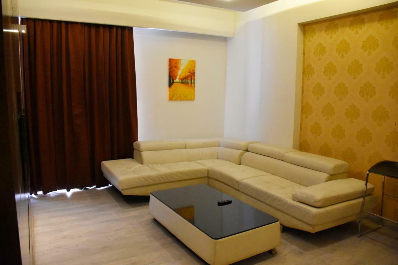 Jagrati Ananta Express Otel Jaipur Dış mekan fotoğraf