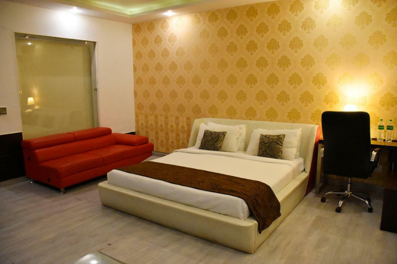 Jagrati Ananta Express Otel Jaipur Dış mekan fotoğraf