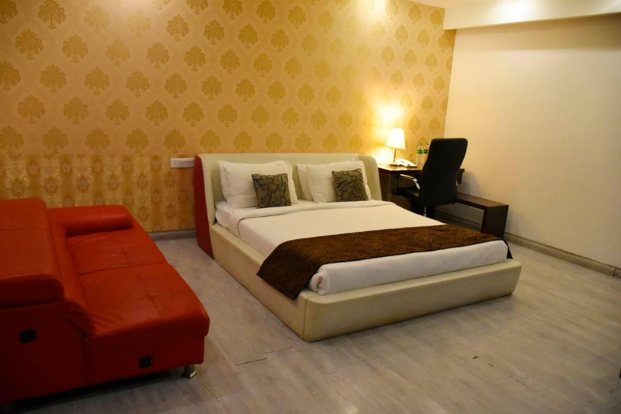 Jagrati Ananta Express Otel Jaipur Dış mekan fotoğraf